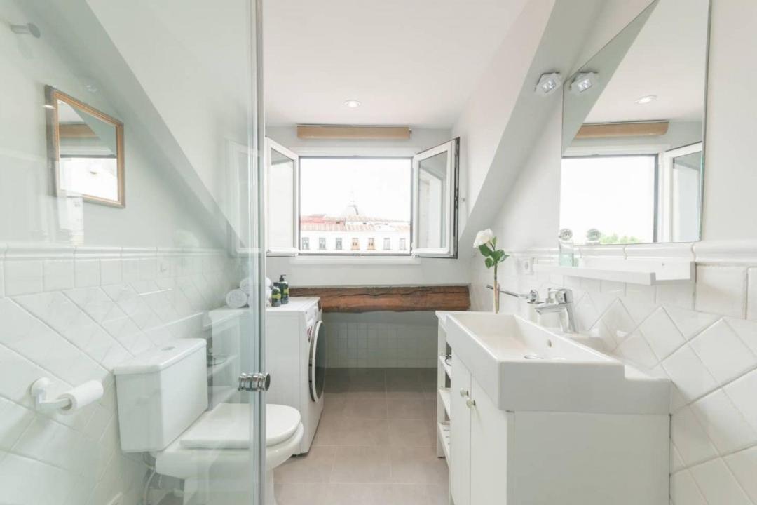 Cozy One-Bedroom Penthhouse La Latina Madryt Zewnętrze zdjęcie